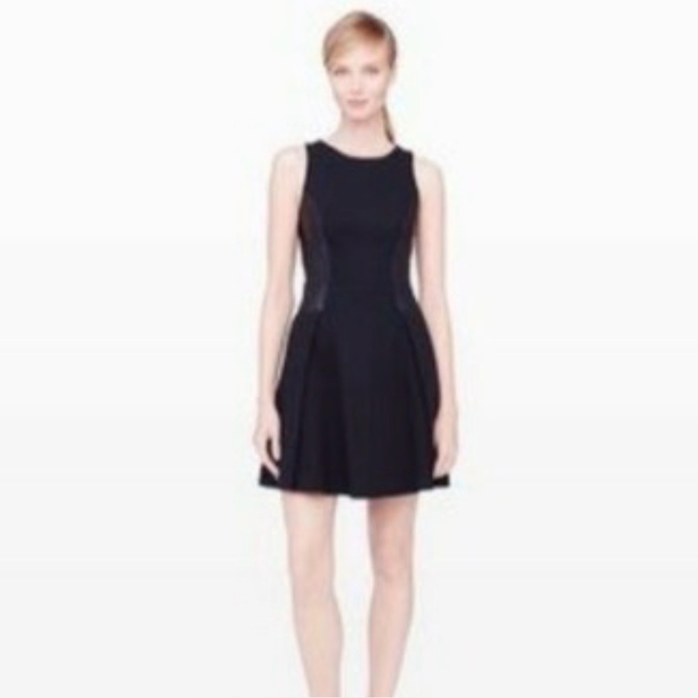 Club Monoco Black Janine Sleeveless Fit-and-Flare 00